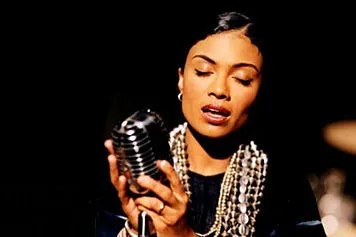 Amel Larrieux