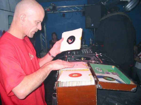 Keb Darge