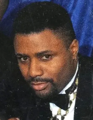 Howard Thompson (6)