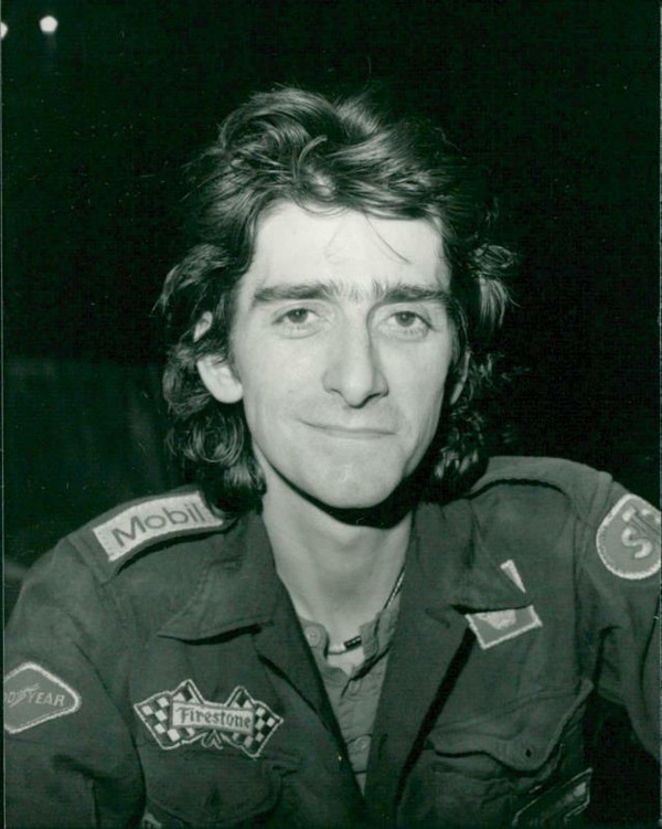 Gary Holton