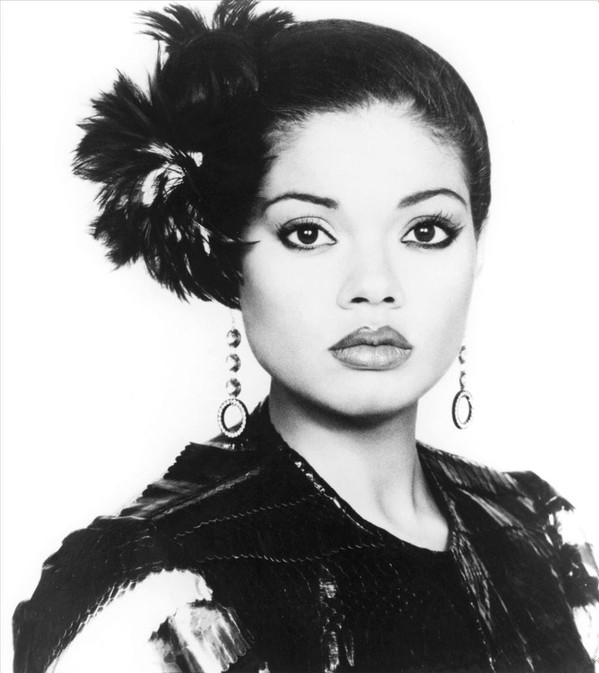 Angela Bofill