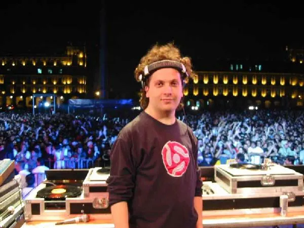 DJ Dero