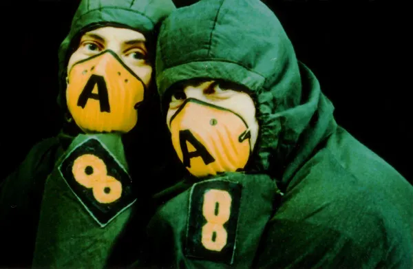 Altern 8