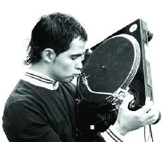 Alberto Tapia