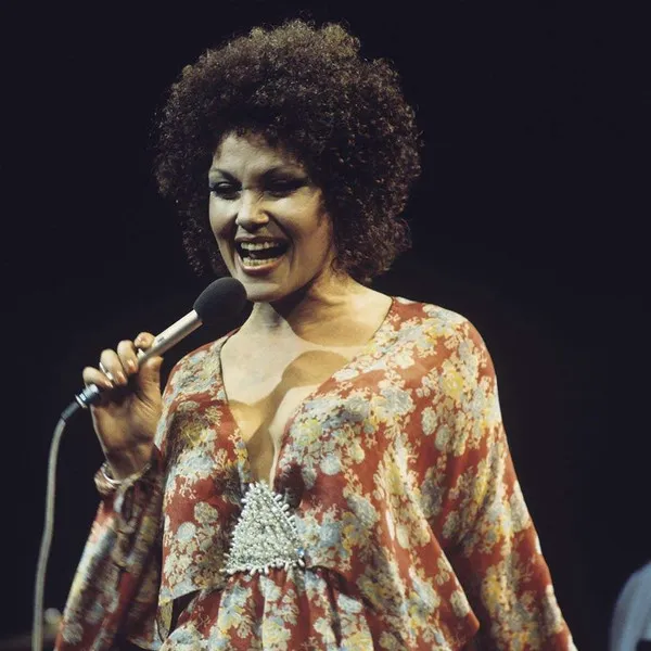 Cleo Laine