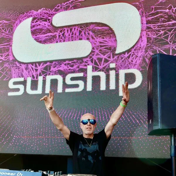 Sunship