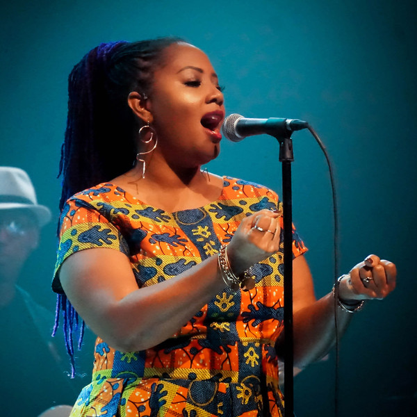 Lalah Hathaway
