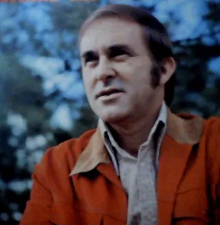 Reg Lindsay
