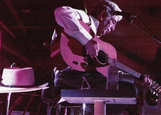 Roger Tillison
