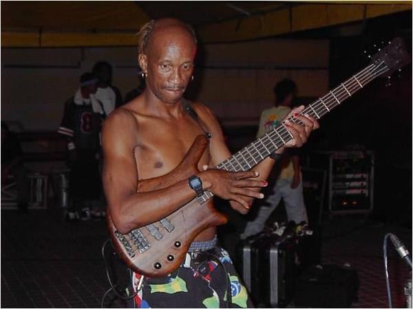 Toriano "Onyan" Edwards