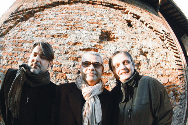 The Invisible Session