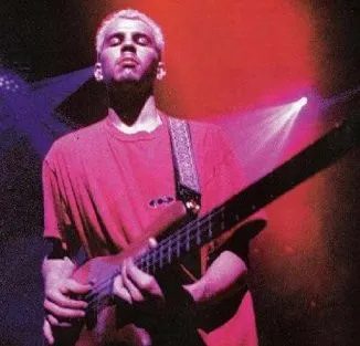 Stuart Zender