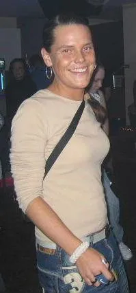 Moni B.
