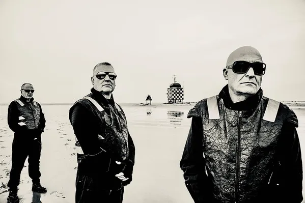 Front 242
