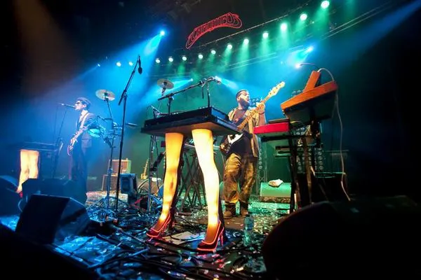 Chromeo