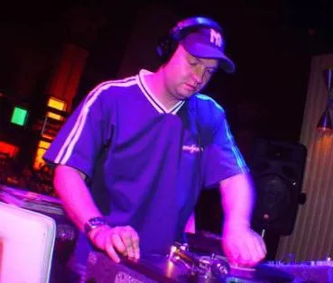 DJ Dan