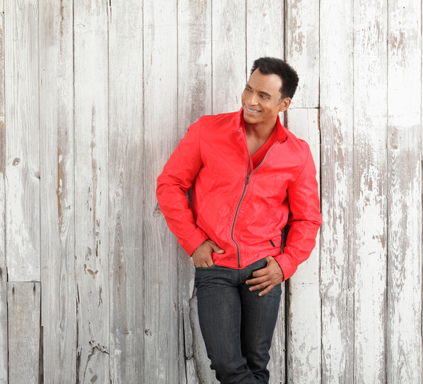 Jon Secada