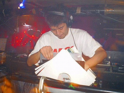 DJ Shinkawa