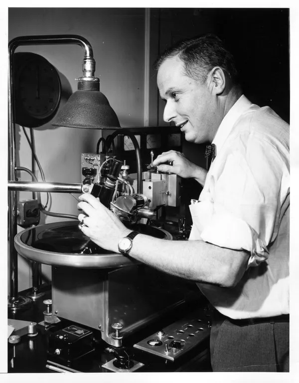 Robert Fine
