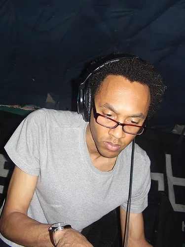 DJ /rupture