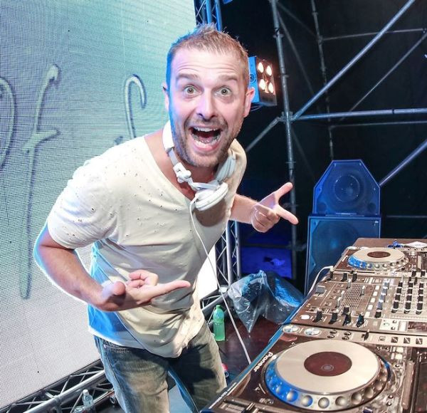 L.T.R. van Schooneveld