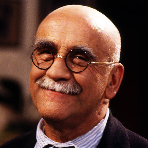 Warren Mitchell