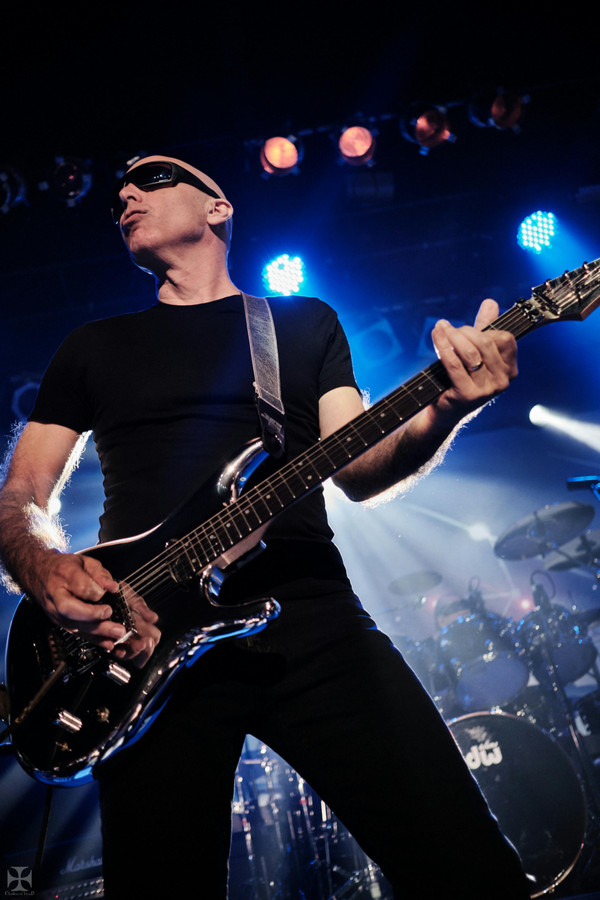 Joe Satriani