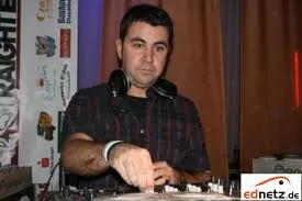 DJ Hitch Hiker