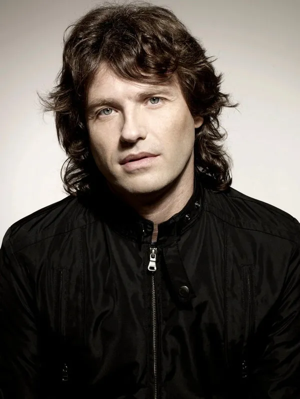 Hernán Cattáneo