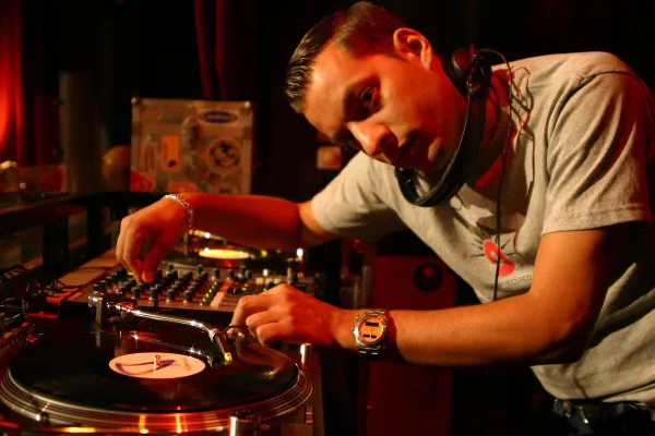 DJ Tremendo