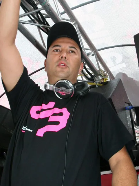 DJ Rob