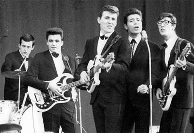 Cliff Richard & The Shadows