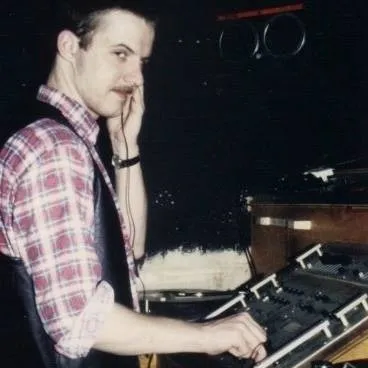Nik C