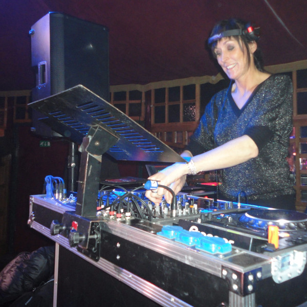 DJ Sandy (4)