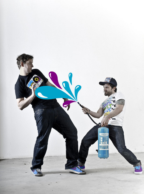 Chris De Luca vs. Phon.o