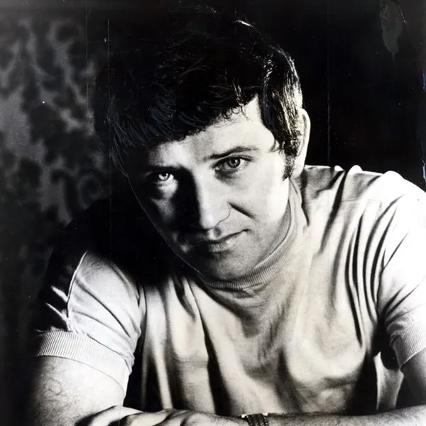 Gordon Mills (2)