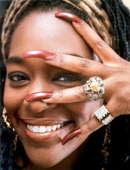 Kym Mazelle