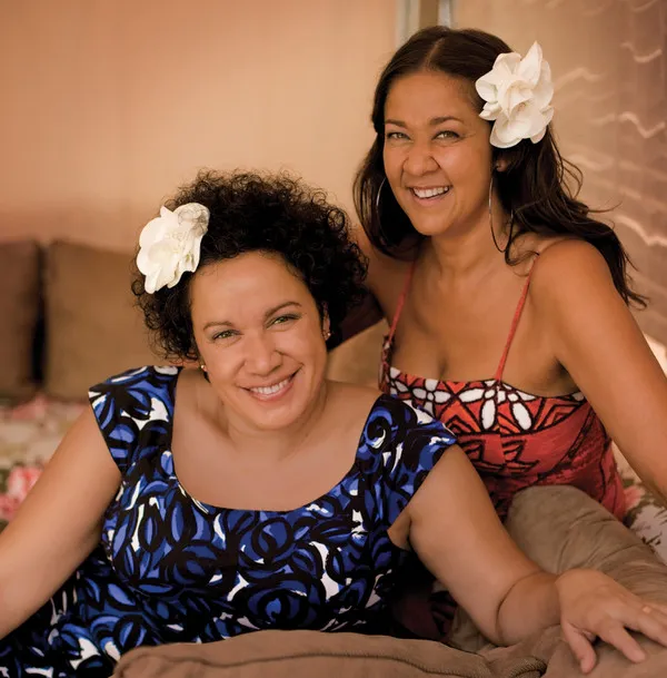 Vika & Linda