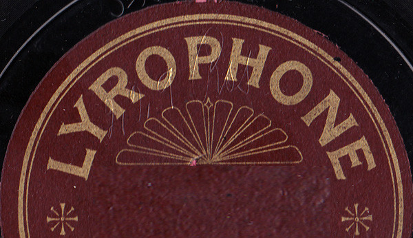 Lyrophone