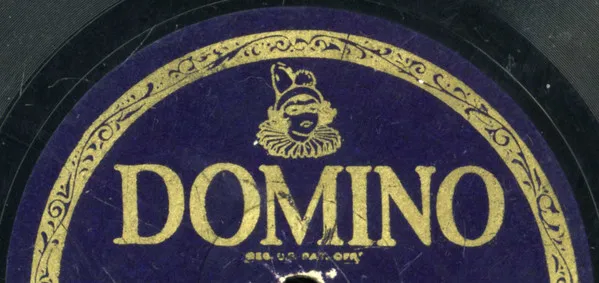 Domino (2)