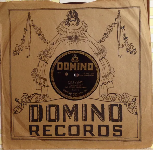 Domino (2)