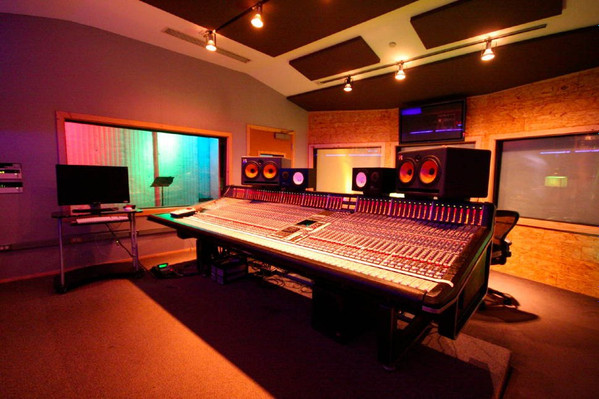 Resonate Music, Burbank, CA