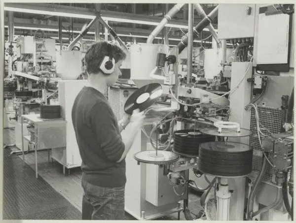 CBS International Manufacturing And Service Center
