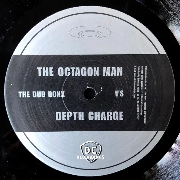 Octagon Man, The vs. Depth Charge - The Toy Boxx, Electronic, Breakbeat, Experimental, 2000 - D.C. Recordings, UK, Vinyl 1x 1