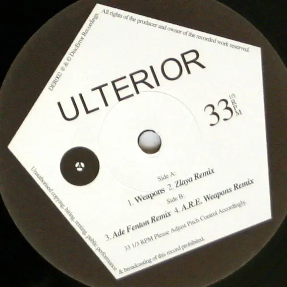 Ulterior - Weapons, Electronic, Rock, Indie Rock, Lo-Fi, Techno, 2007 - DiscError Recordings, UK, Vinyl 1x 12", 33 ⅓ RPM, Sin