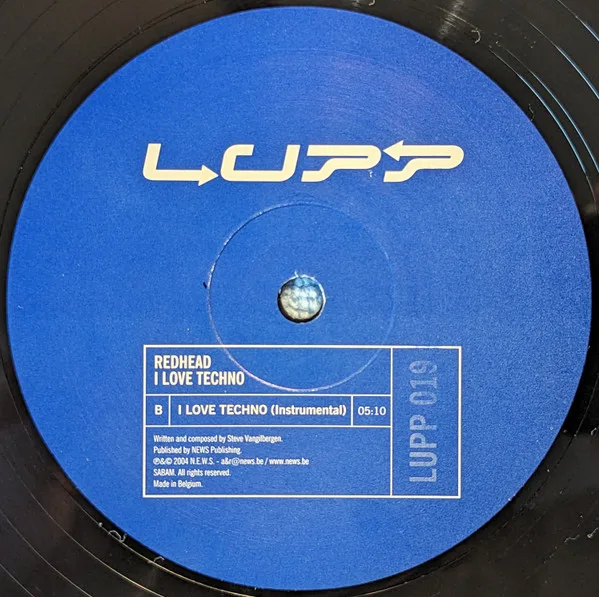 Album cover for I ♥ Techno by Redhead