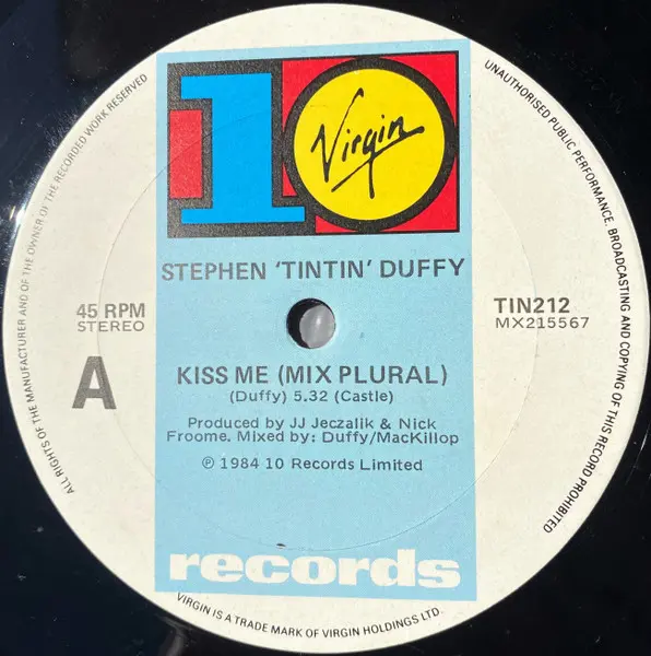 Kiss Me (Mix Plural)