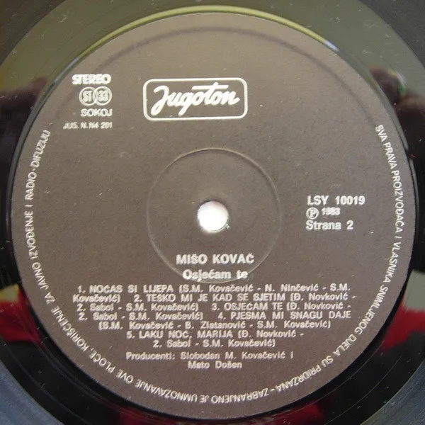 Album cover for Osjećam Te by Mišo Kovač