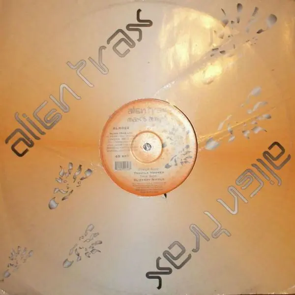 Tequila Hooker / Slippery Nipple