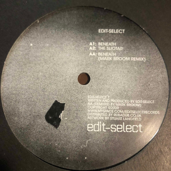 Beneath / The Sliotar